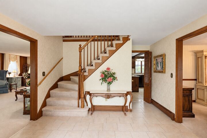 Property Photo:  14 Huntingdon Rd  MA 01940 