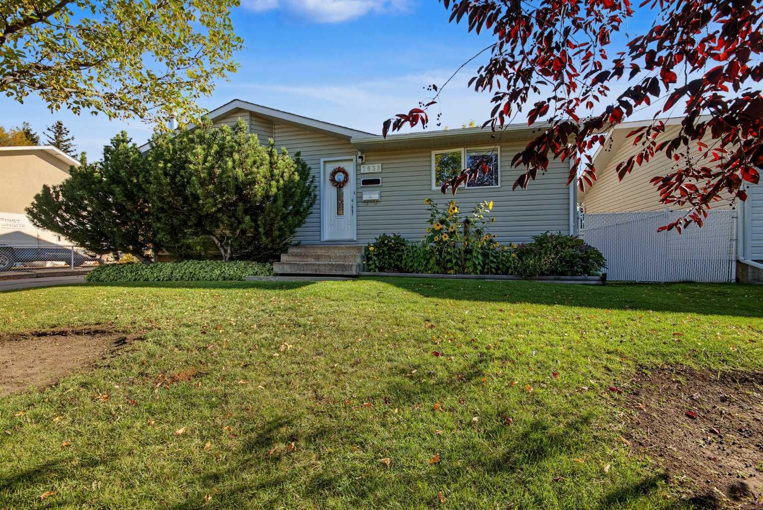 Property Photo:  7633 97A Street  AB T8V 3Z8 