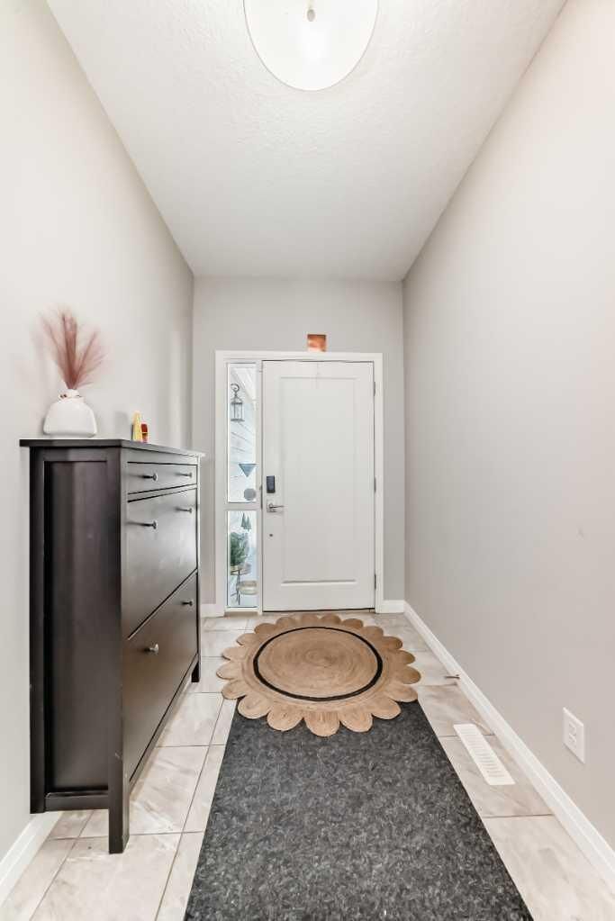 Property Photo:  67 Masters Rise SE  AB T3M 1V8 