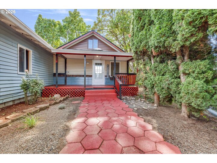 Property Photo: 23680 S Barlow Rd OR 97013