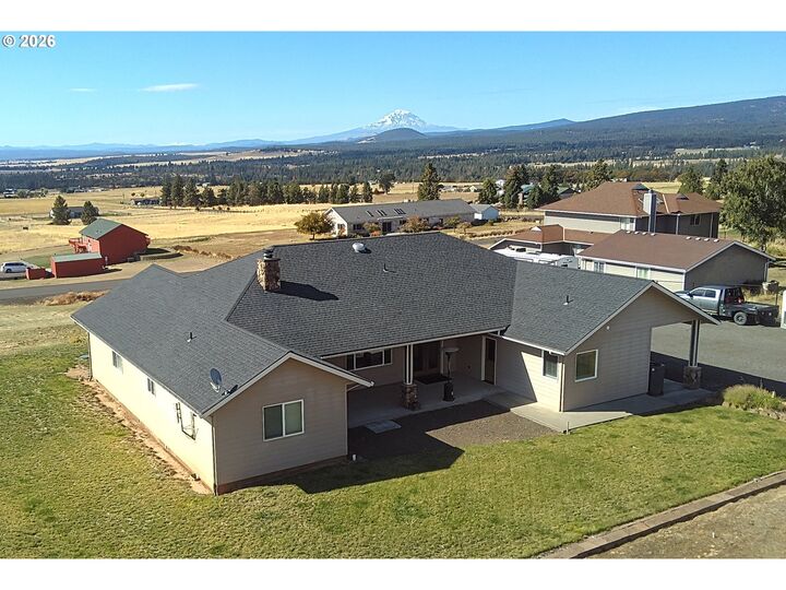 Property Photo: 36 Adams Loop Rd WA 98620