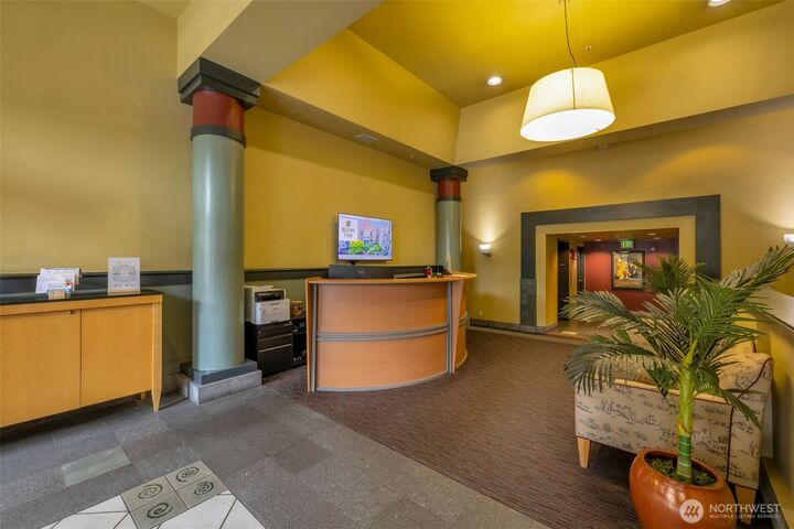 Property Photo:  2414  1st Avenue 617  WA 98121 
