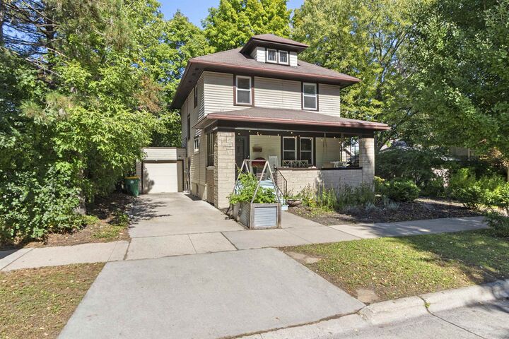Property Photo:  1017 Eliza Street  WI 54301-3226 