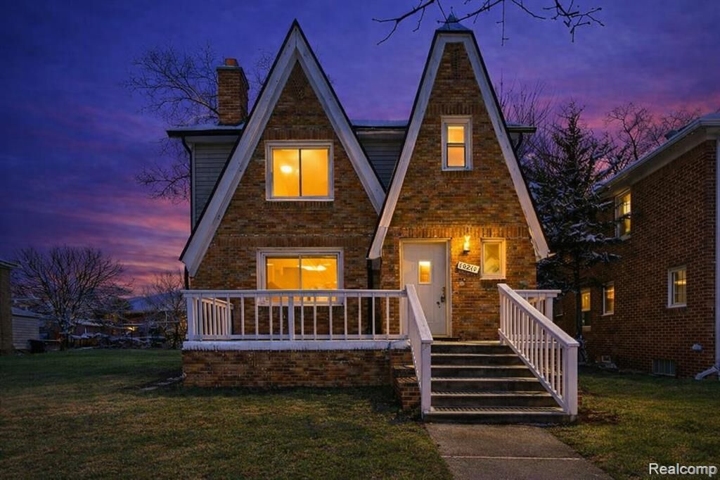 Property Photo:  18238 Santa Rosa Drive  MI 48221 