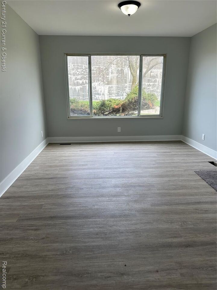 Property Photo: 1107 Montie Road MI 48146