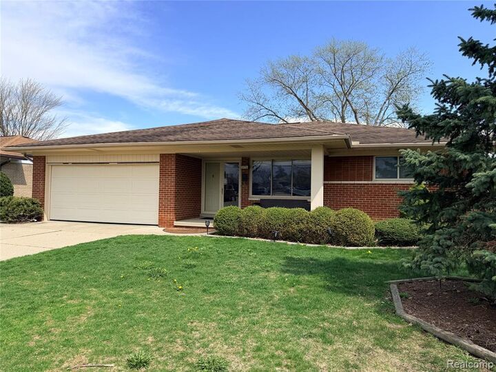 Property Photo:  35774 Annette Drive  MI 48310 