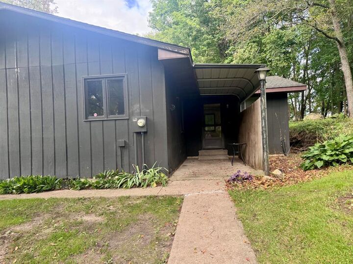 Property Photo:  9540 Crawford Road  MI 49274 
