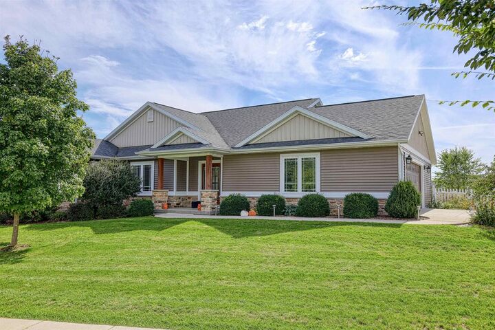 Property Photo: 601 Wheatland Drive WI 53523