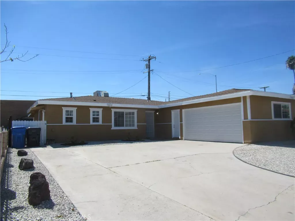 Property Photo: 904 Las Amigas Drive CA 92311
