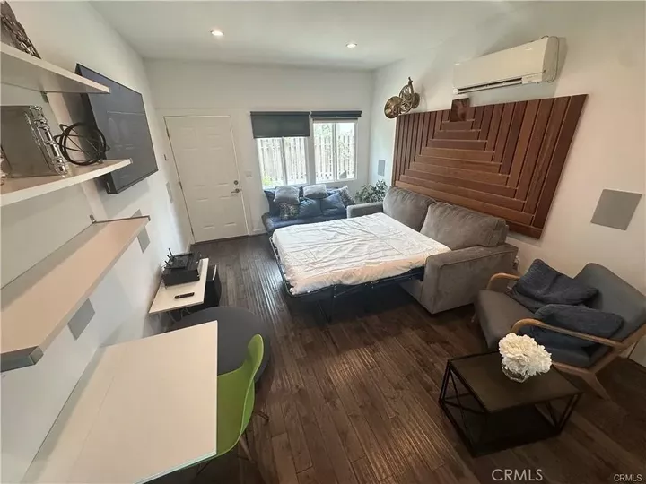 Property Photo:  1834 9th  CA 90404 