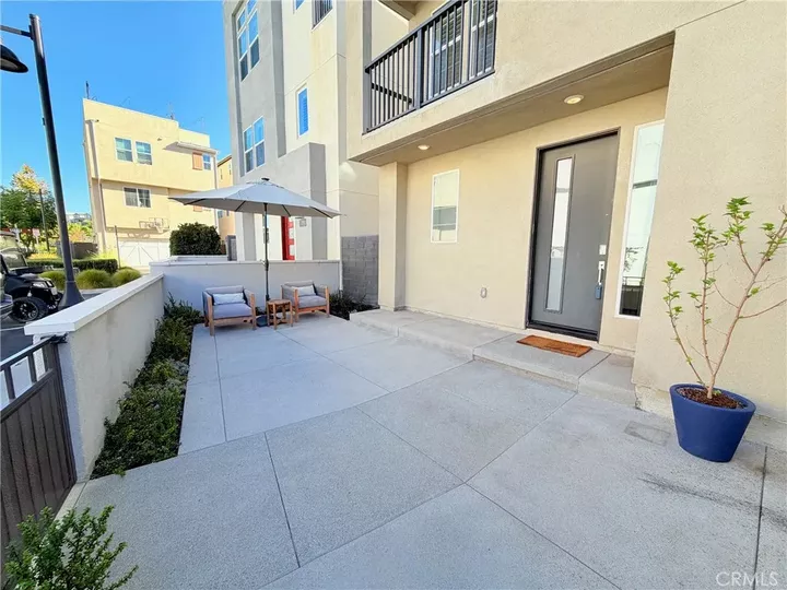 Property Photo:  35 Stetson Street  CA 92694 