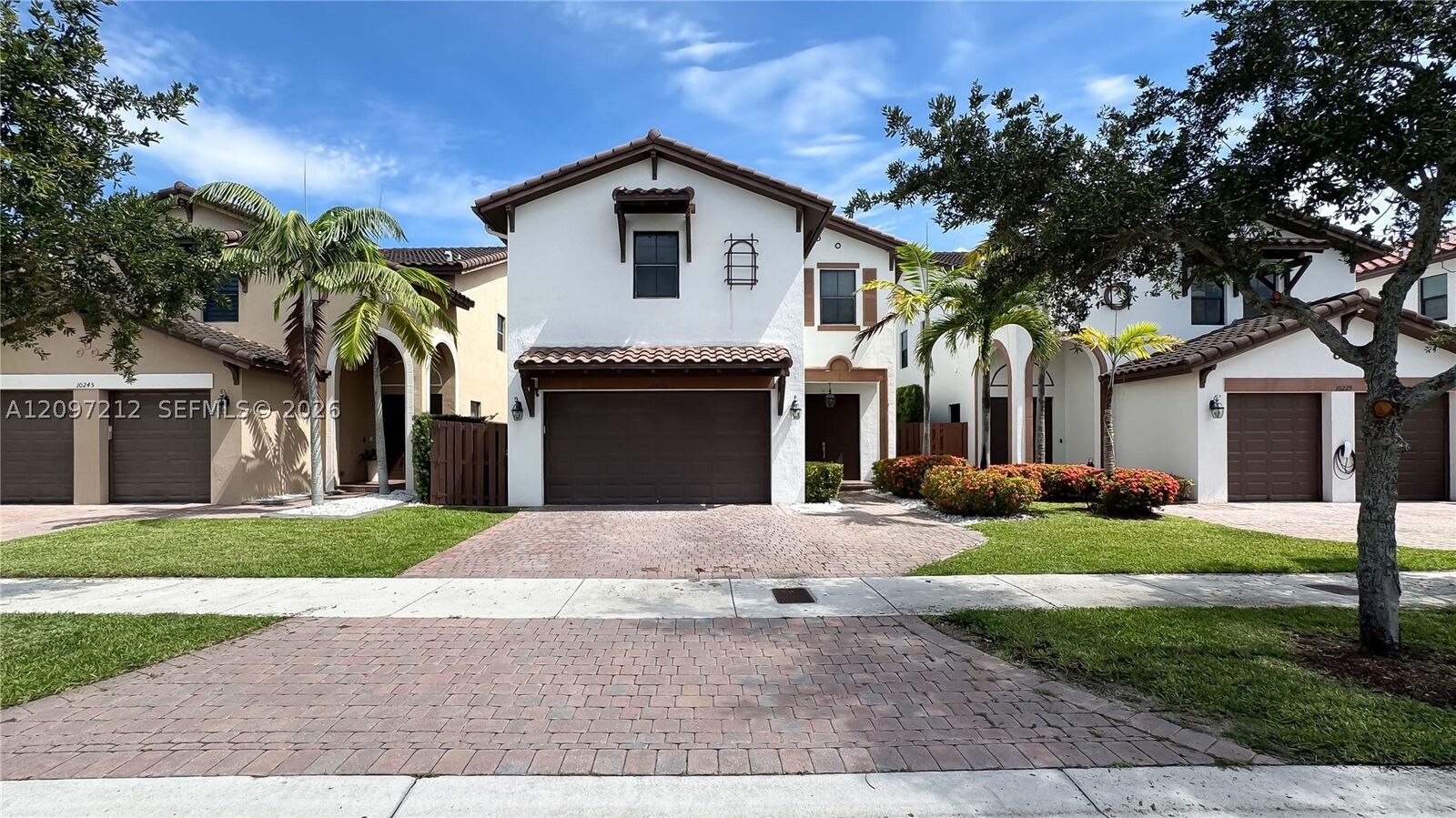 Property Photo:  10235 NW 87th Ter  FL 33178 