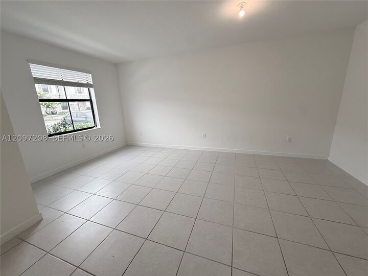 Property Photo: 10124 SW 228th Ter FL 33190
