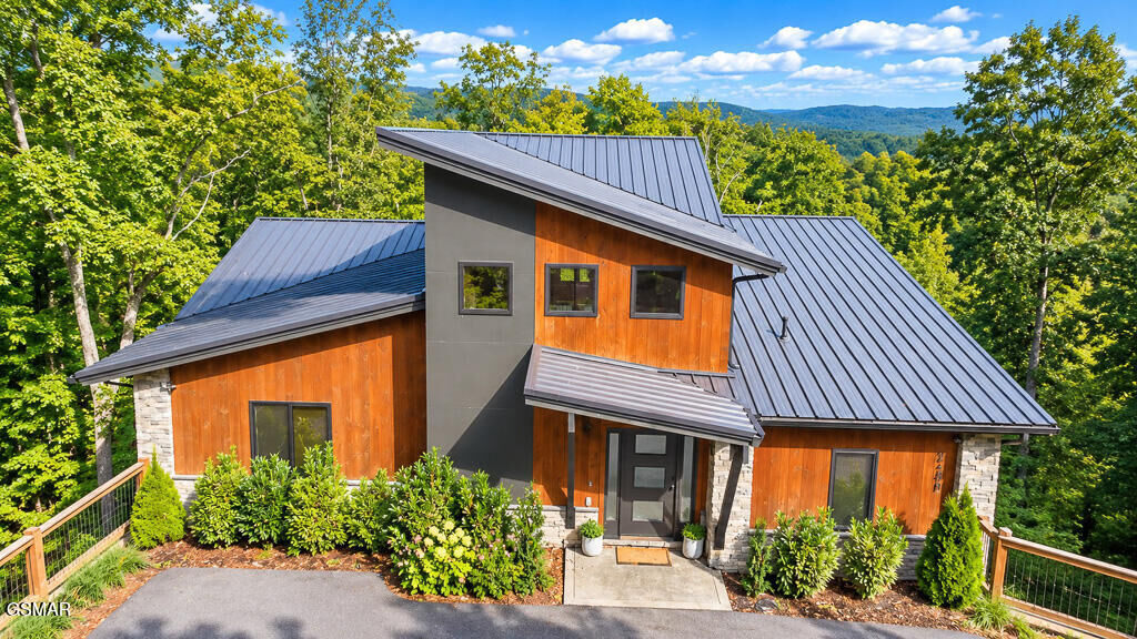 Property Photo:  2430 Cove Mountain Lane  TN 37862 