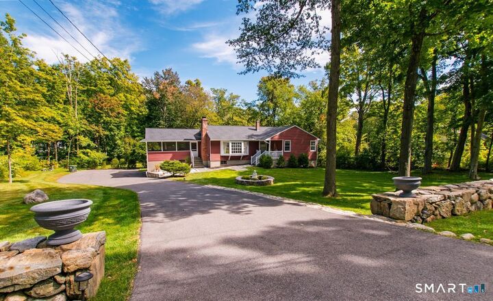 Property Photo:  46 White Birch Road  CT 06877 