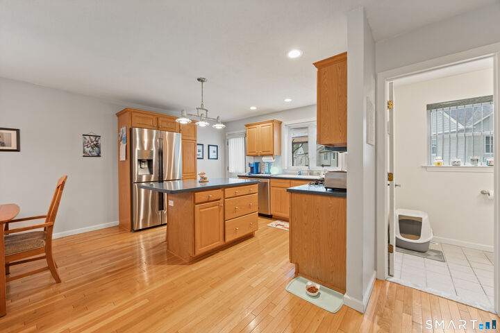Property Photo:  40 Cornerstone Court 16  CT 06479 