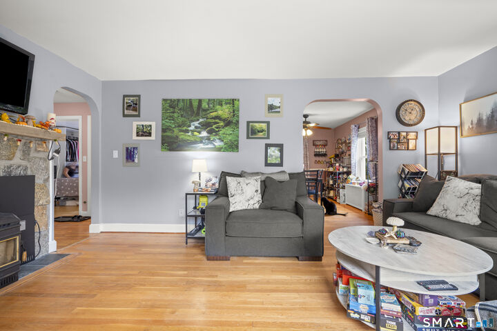 Property Photo: 185 Columbus Avenue CT 06451