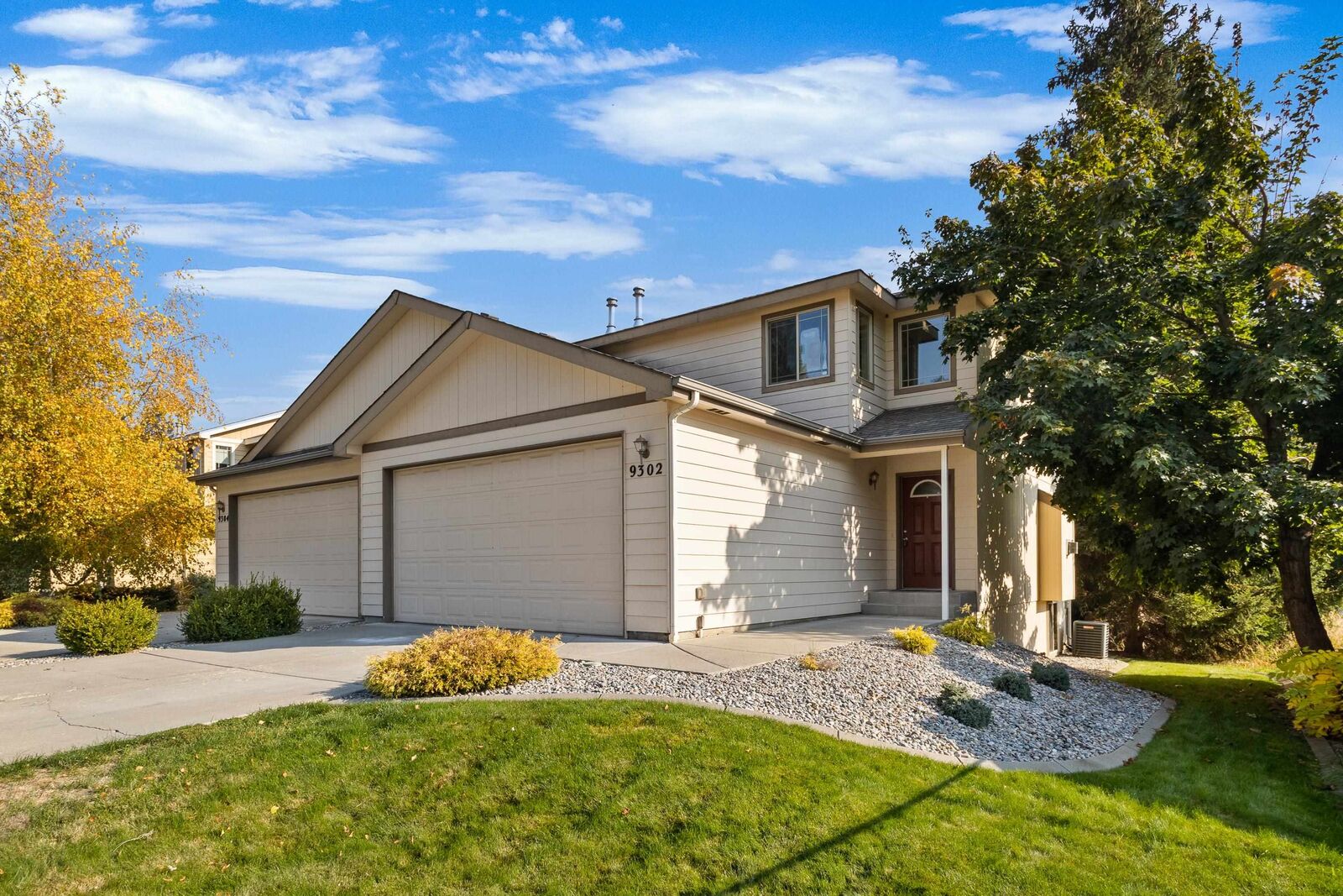 Property Photo:  9304 N Mountain Ln 9302 N Mountain Ln  WA 99218 