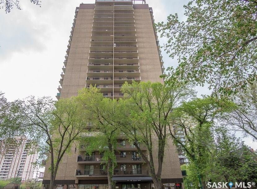 Property Photo:  311 6th Avenue N 1702  SK S7K 7A9 