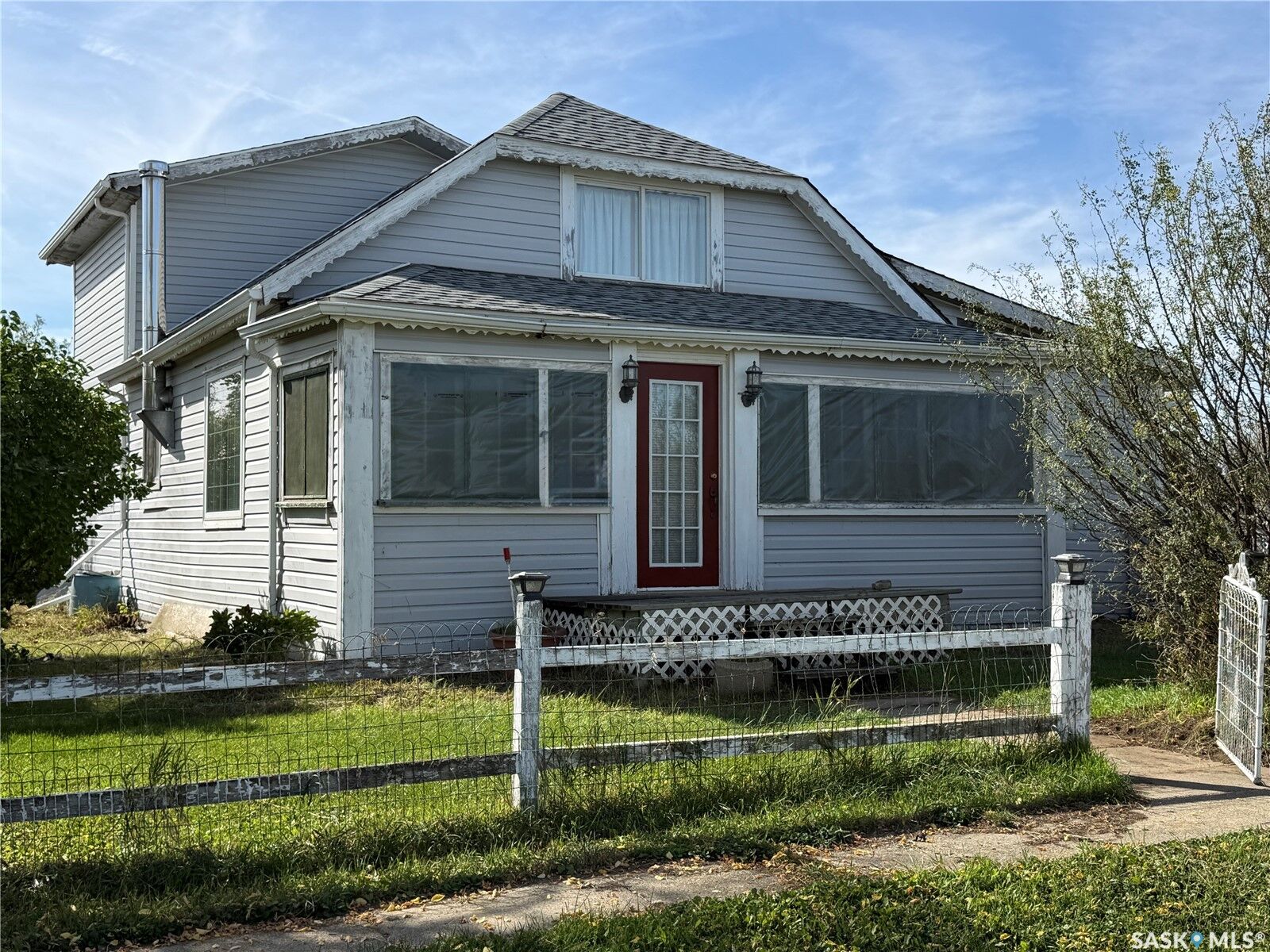 Property Photo:  7 1st Avenue  SK S0H 4A0 