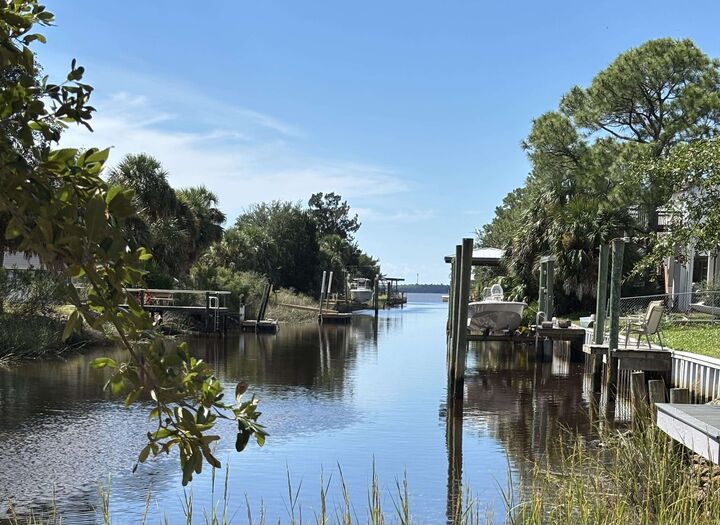 Property Photo:  33 Blue Heron Way  FL 32346 