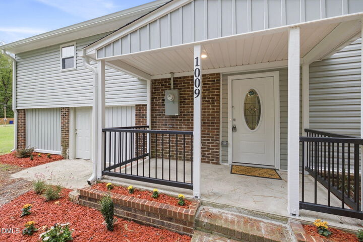 Property Photo:  1009 2nd Avenue  NC 27577 