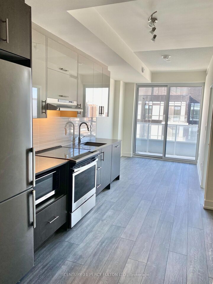 Property Photo:  180 Fairview Mall Drive 1105  ON M2J 5A7 