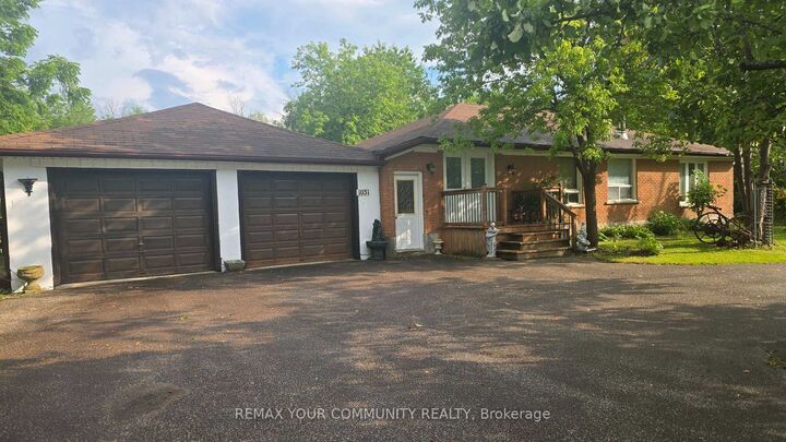 Property Photo:  1031 Metro Road  ON L4P 3E9 