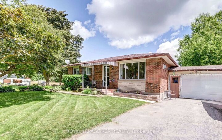Property Photo:  309 William Street  ON L9V 3A7 