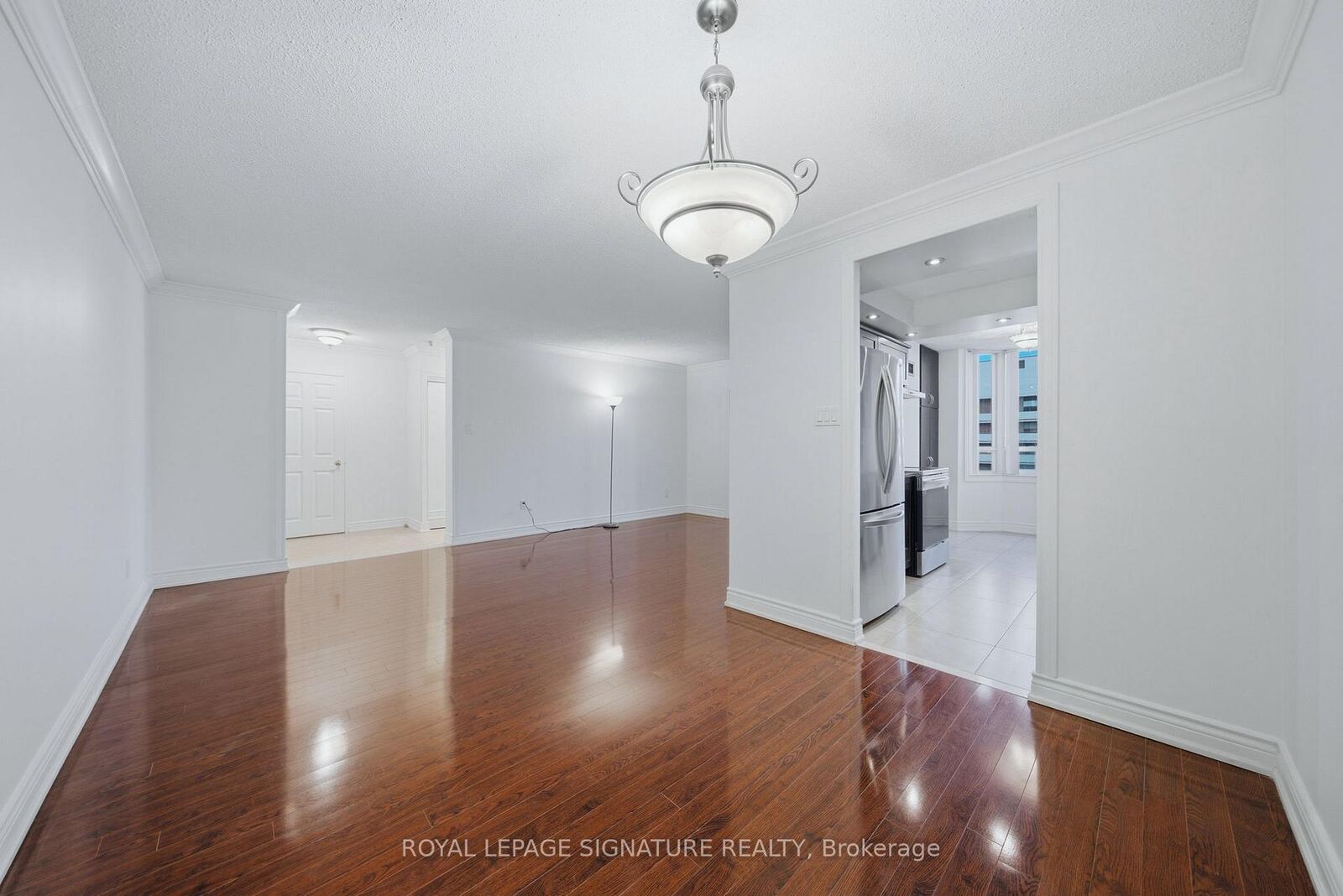 Property Photo:  5 Lisa Street 1401  ON L6T 4T4 