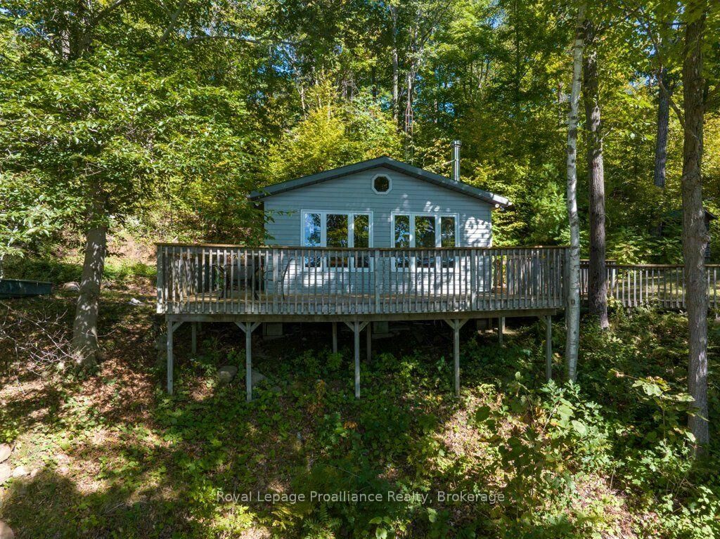 Property Photo:  1239 Chimney Point Lane  ON K0H 1B0 