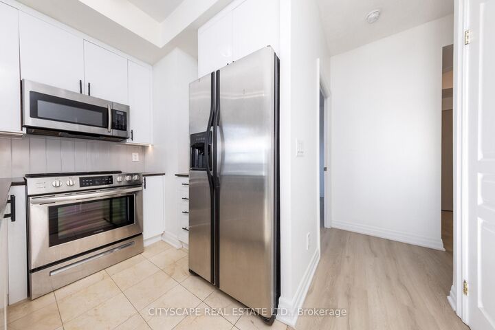 Property Photo:  2087 Lake Shore Boulevard W 1607  ON M8V 4G3 