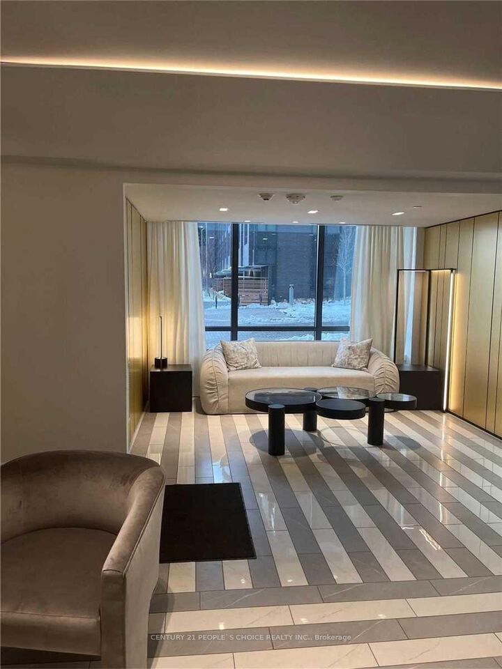 Property Photo:  26 Gibbs Road 829  ON M9B 0E3 