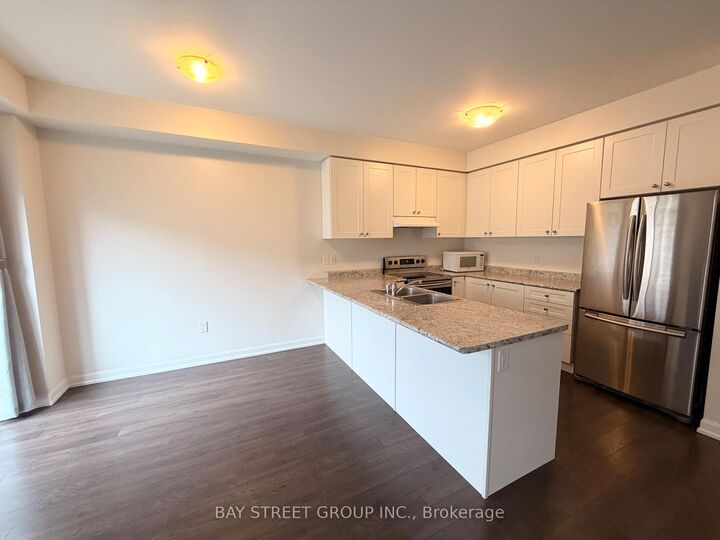 Property Photo:  45 Longshore Way  ON L1N 0M1 