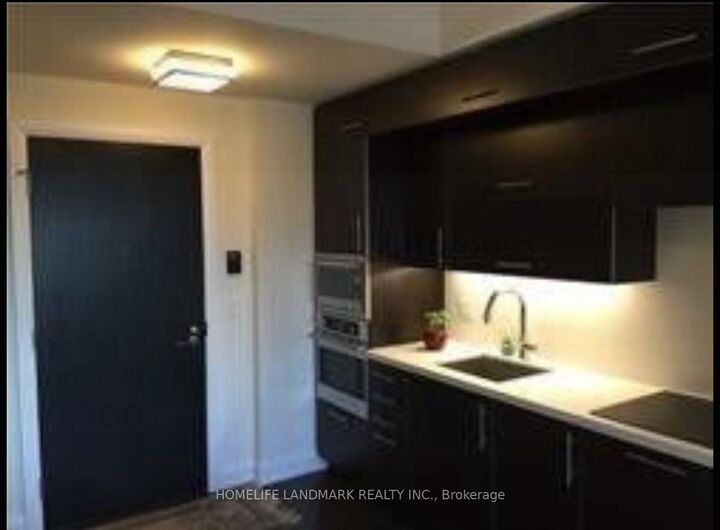 Property Photo:  5 Sheppard Avenue E 2422  ON M2N 0G4 