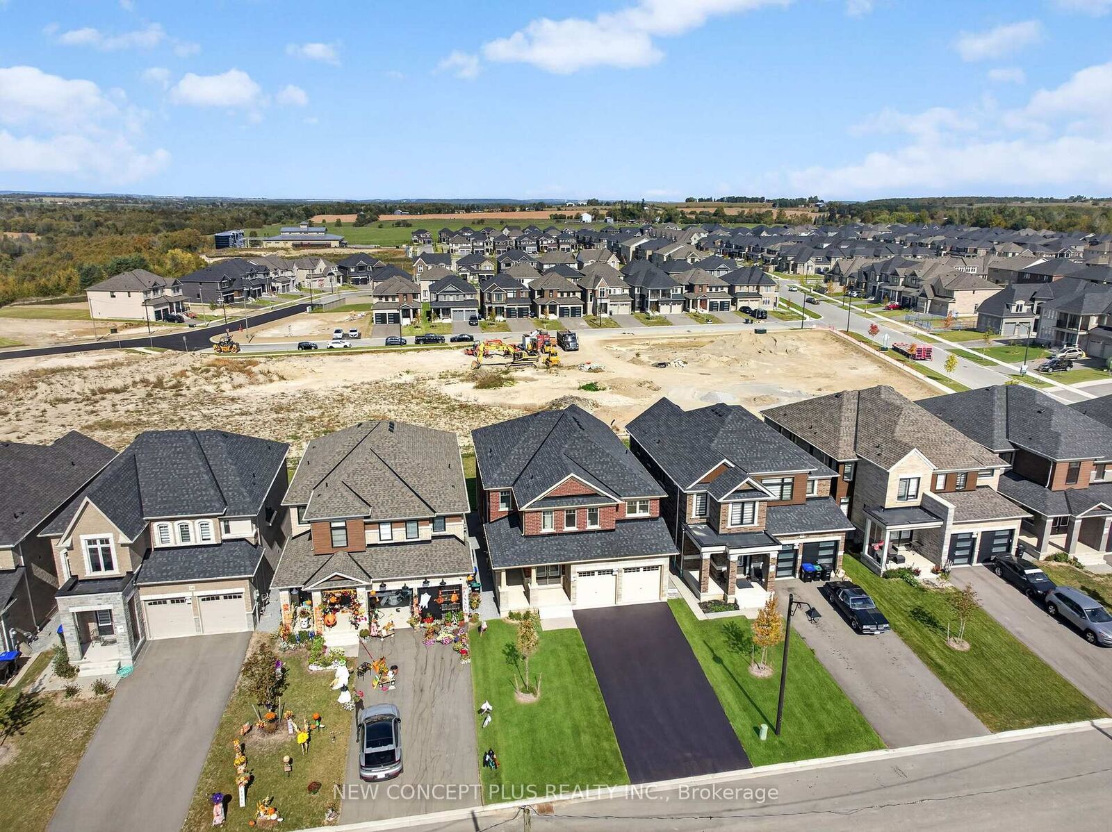 Property Photo:  10 Bluebird Boulevard  ON L0G 1W0 