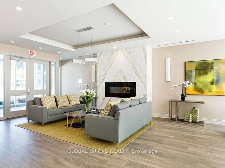 Property Photo:  525 Wilson Avenue 911  ON M3H 1V1 
