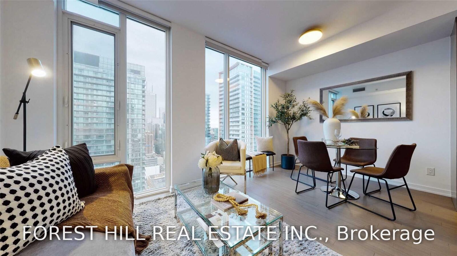 Property Photo:  101 Peter Street 3205  ON M5V 0G6 