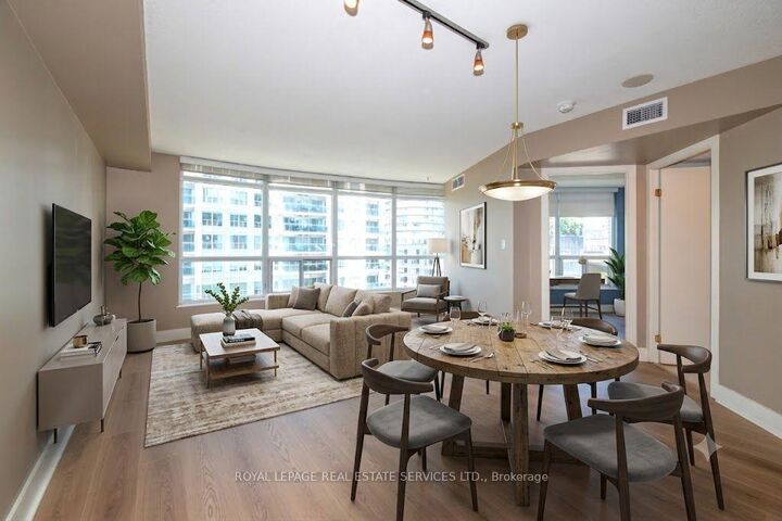 Property Photo:  550 Queens Quay W 707  ON M5V 3M8 
