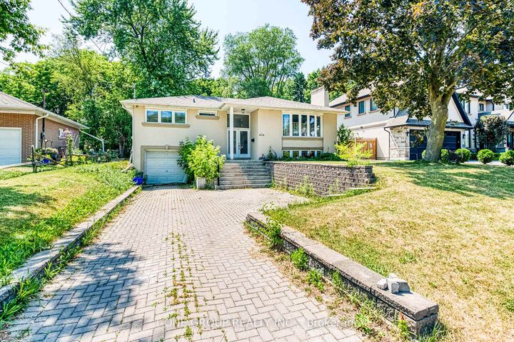 Property Photo:  64 Hawkridge Avenue  ON L3P 1V9 