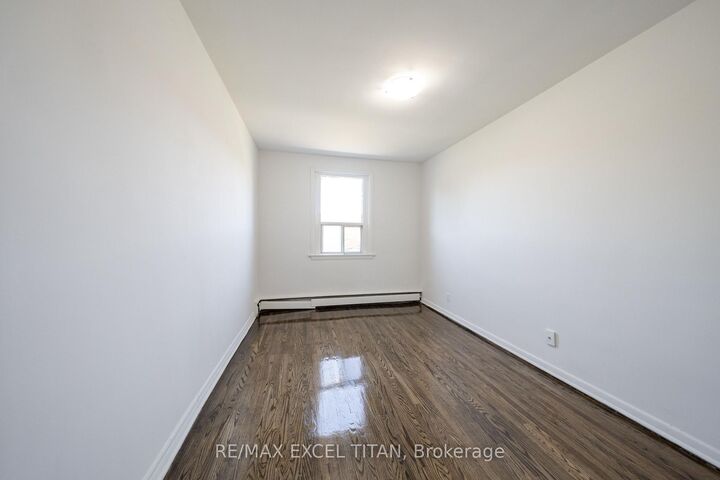 Property Photo:  1201 Cedar Street 6  ON L1J 3P1 