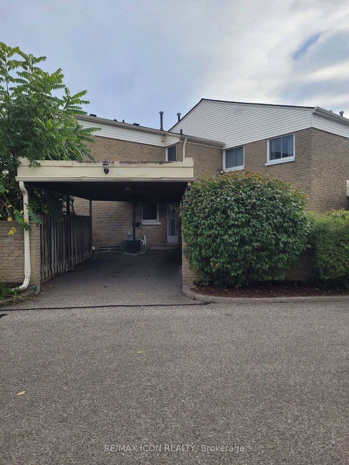 Property Photo:  415 Morgan Avenue 28  ON N2A 2V6 