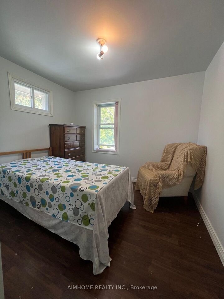 Property Photo:  182 Josephine Avenue  ON N9B 2K8 