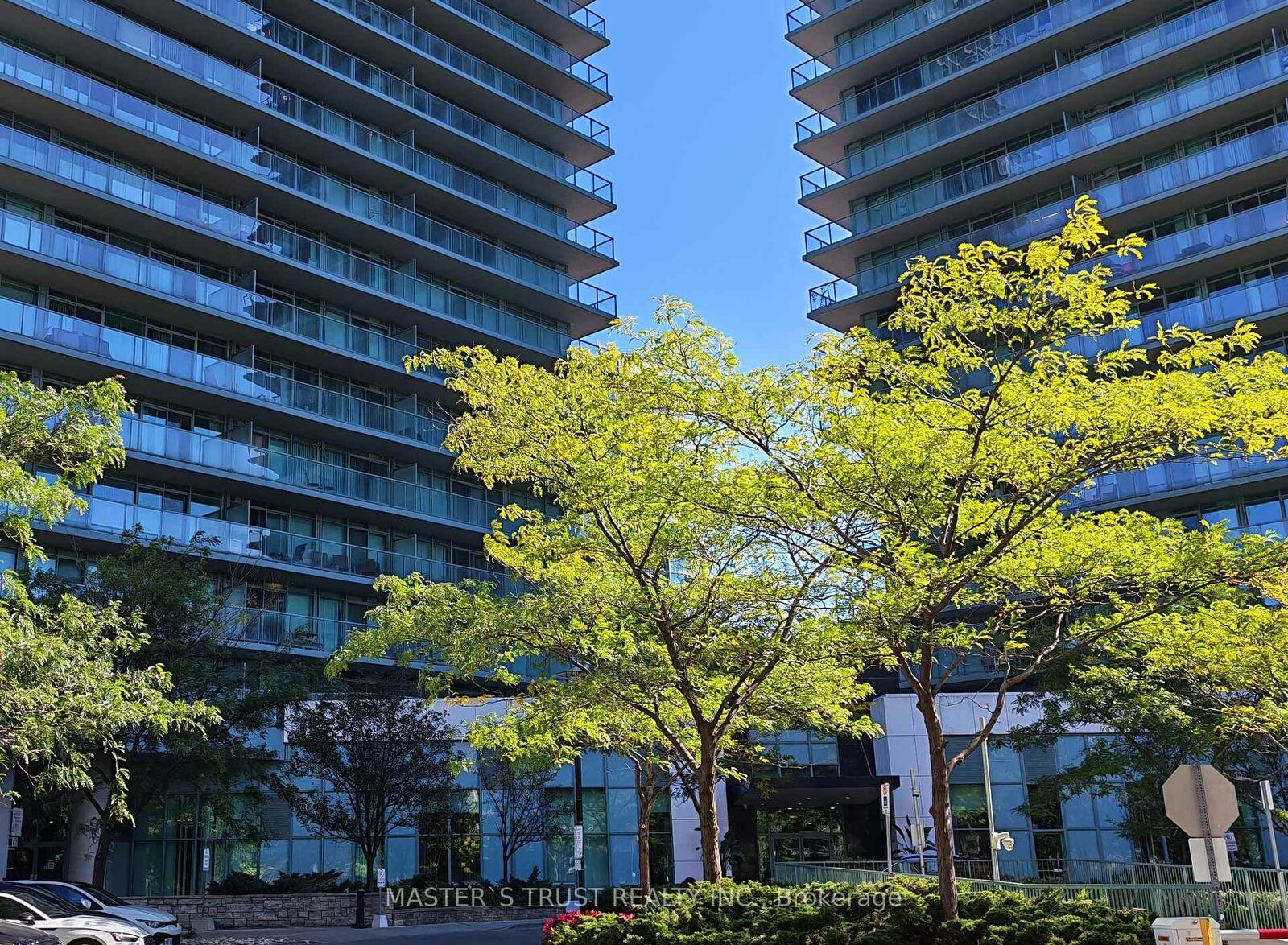 Property Photo:  5508 Yonge Street 1106  ON M2N 7L2 