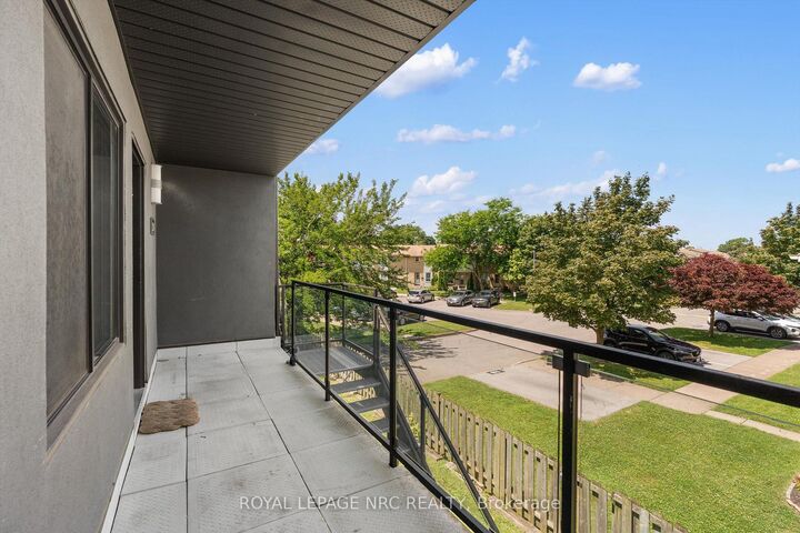 Property Photo:  411 Lake Street 220  ON L2N 4H5 