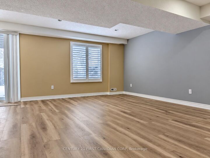 Property Photo:  924 Guildwood Boulevard Lower  ON N6H 5S9 