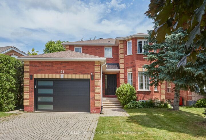 Property Photo:  21 Crompton Drive  ON L4M 6N1 