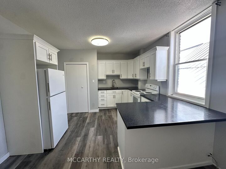 Property Photo:  40 Main Street E  ON N0C 1B0 
