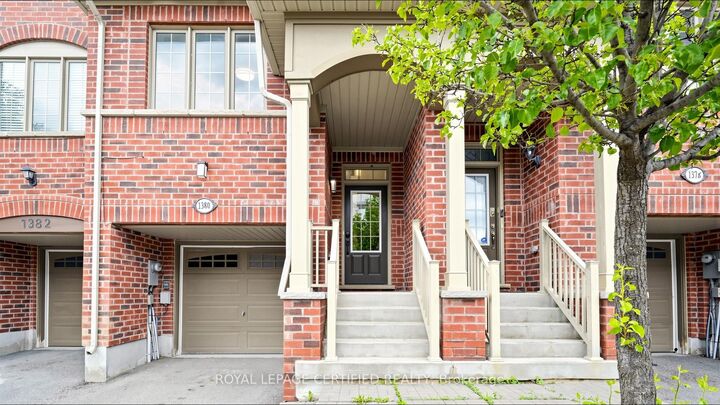 Property Photo:  1380 Granrock Crescent  ON L5V 0E1 