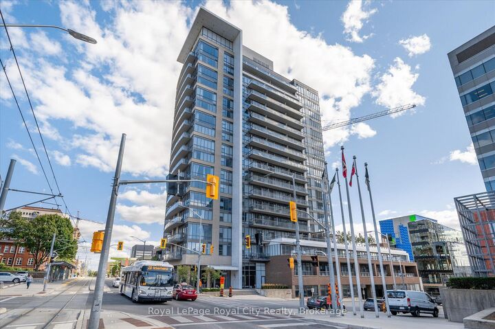 Property Photo:  85 Duke Street W 1204  ON N2H 0B7 